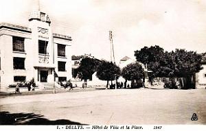 Dellys - Hotel de Ville et Place - 1947